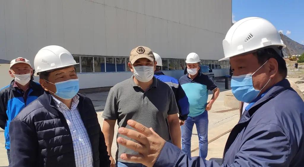 Айтмамат Назаров ознакомил депутатов с ходом подготовки к осенне-зимнему периоду