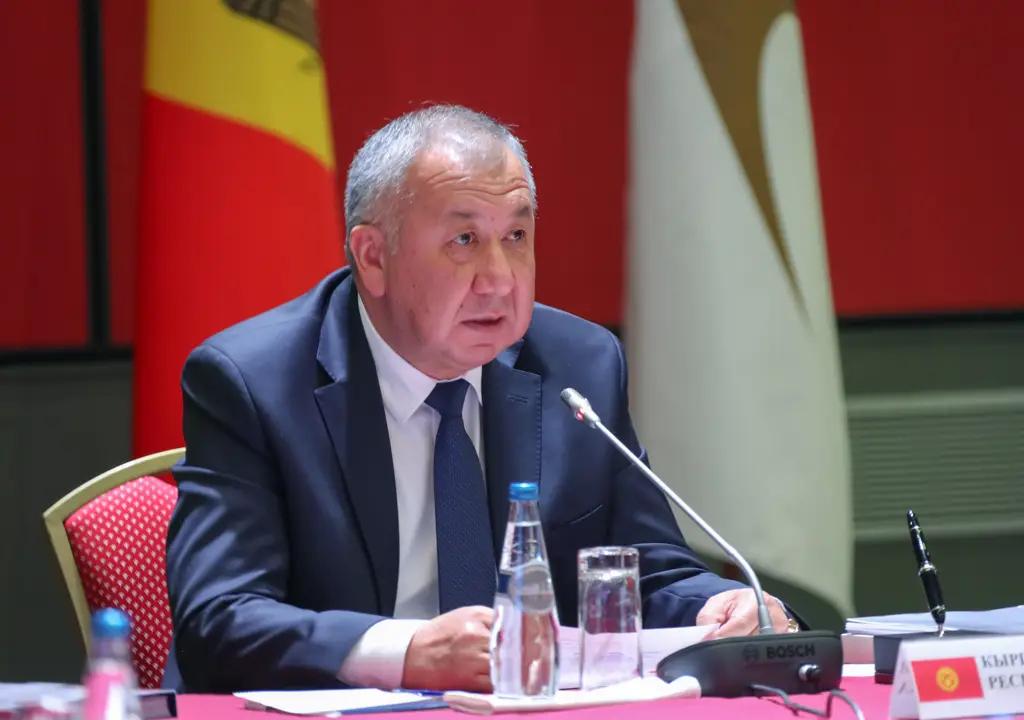 Боронов: Распространение COVID-19 вызвало замедление торговли между странами ЕАЭС