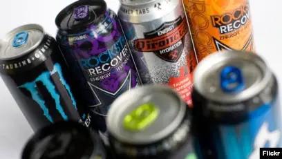 В КР предлагают запретить ввоз и продажу энергетических напитков