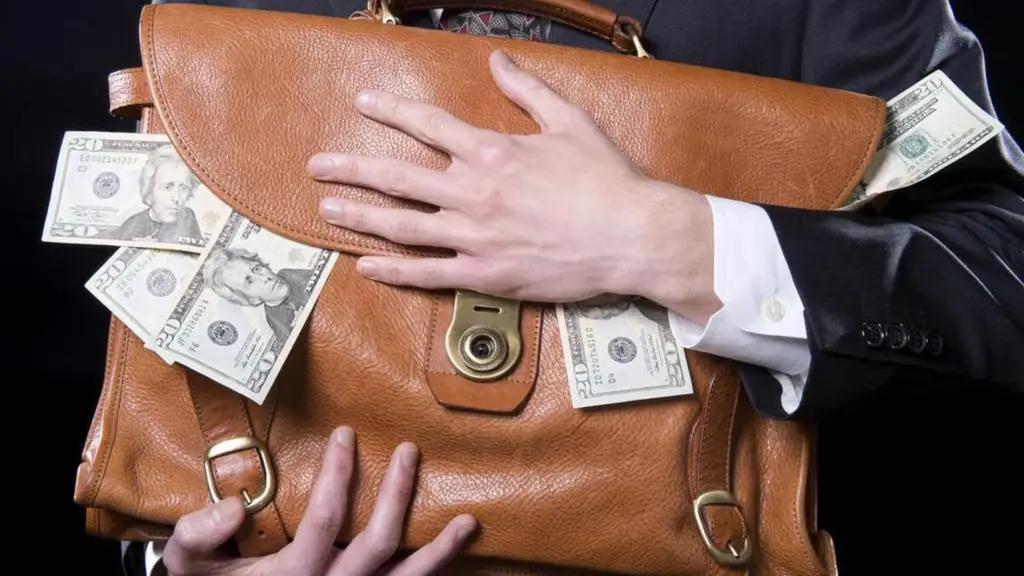 Объем кредитного портфеля комбанков вырос до 153.4 млрд сомов