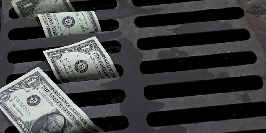 Центробанк заявил о рекордном оттоке зарубежных инвестиций из России