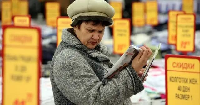 70% россиян признались, что экономят на самом необходимом
