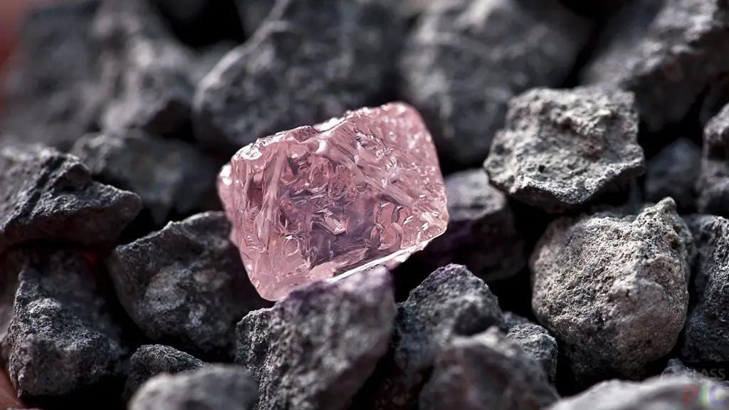 В ЕАЭС обнулили импортные пошлины на драгоценные камни