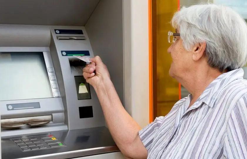 В Кыргызстане число пенсионеров, перешедших на безнал, выросло на 5%