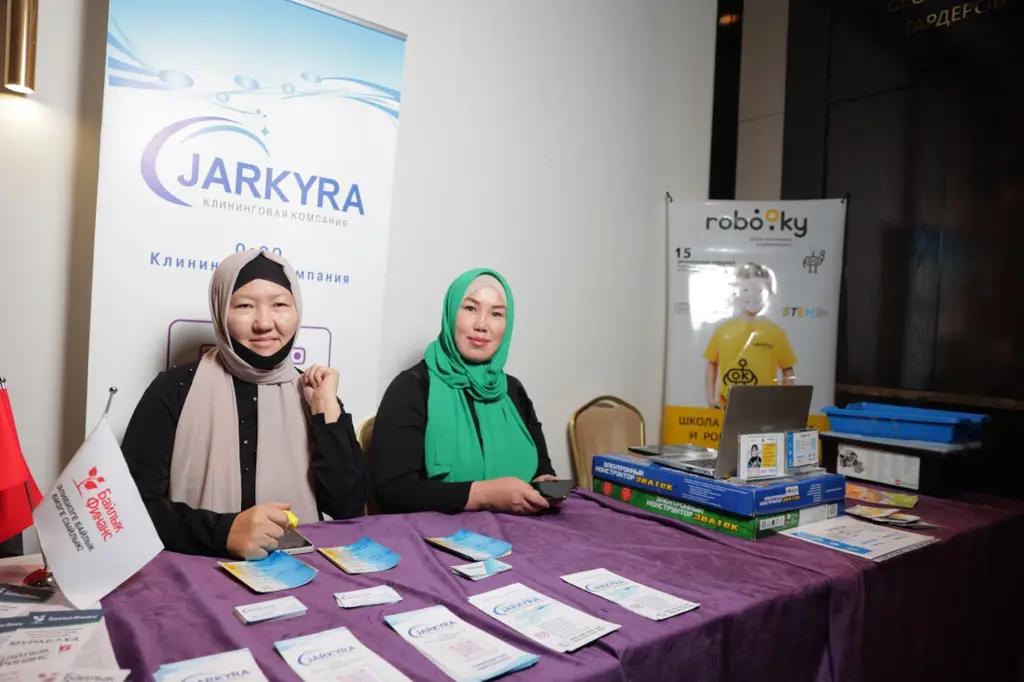 В EXPO Женское предпринимательство приняли участие 273 женщины