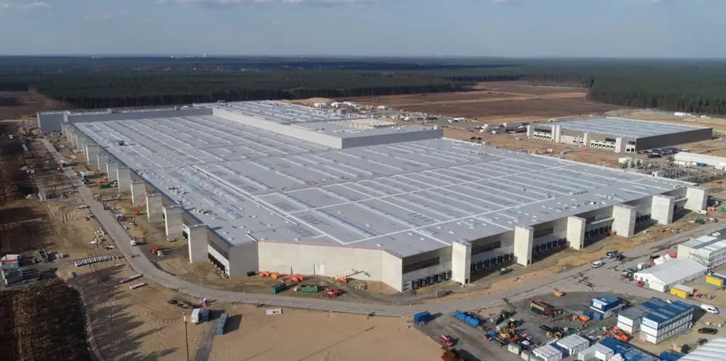 Выручка Tesla выросла на $4.4 млрд за год