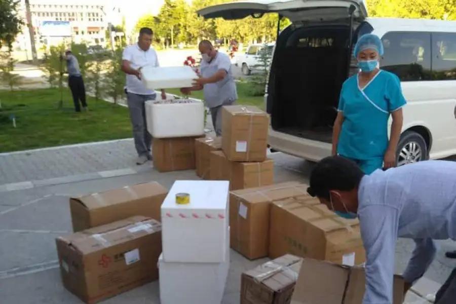 Больницы Чуйской области отправили гумпомощь в Баткен
