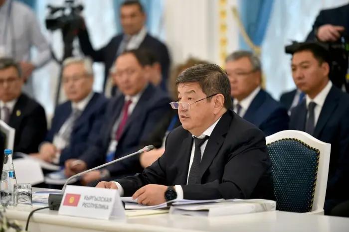 Жапаров призвал выработать политику продбезопасности в рамках ЕАЭС