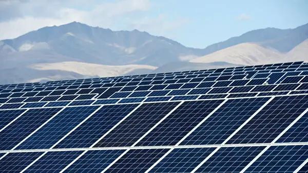 Немецкая компания построит солнечную подстанцию в Токмаке