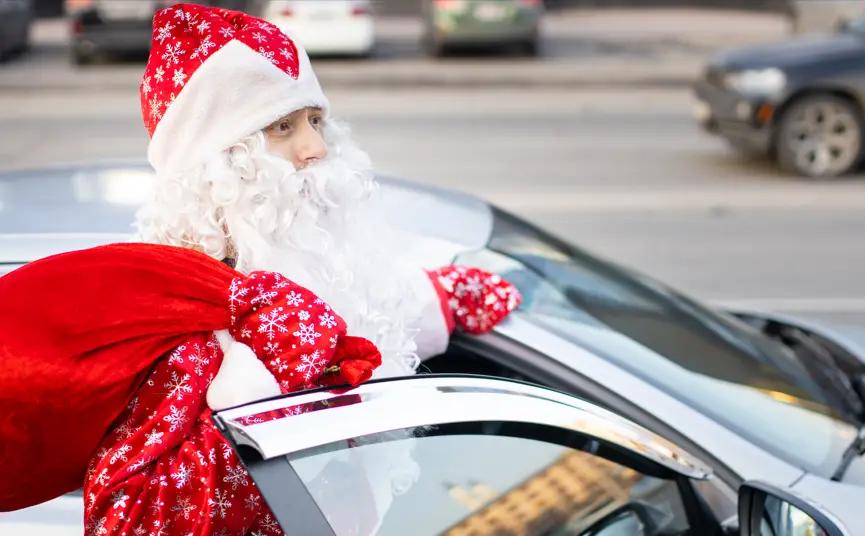 Когда выгоднее ездить на такси в новогоднюю ночь