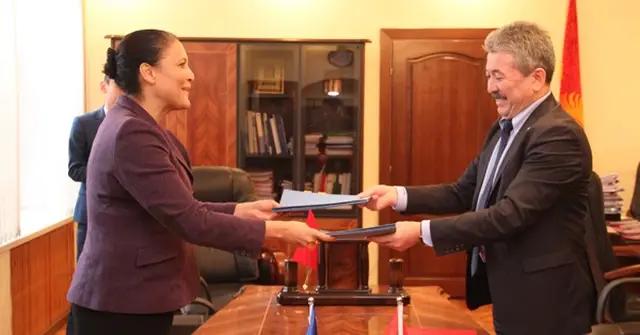 Минфин подписал финансовое соглашение с АБР по финансированию строительства дороги Север-Юг