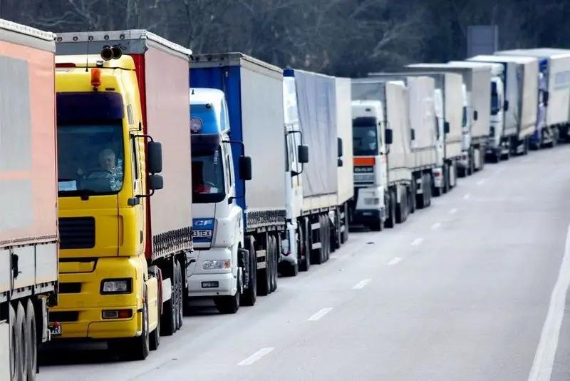 Грузоперевозчики Кыргызстана вернутся на родину