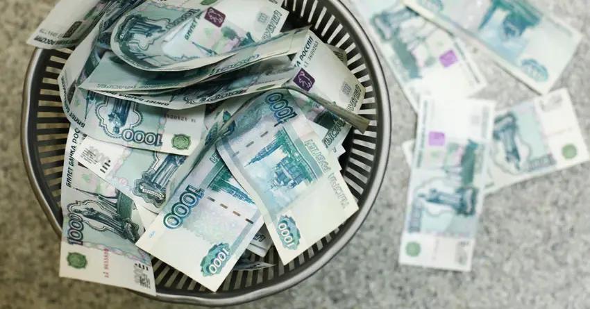 «Мусорный» кредитный рейтинг России сохранится еще год или два