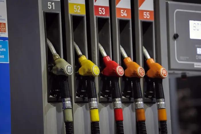 В Кыргызстане средняя цена дизельного топлива почти достигла 69 сомов