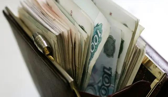 В России долги по зарплате превысили 4 млрд рублей