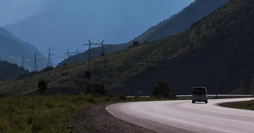 Президент КР одобрил получение $20 млн от Саудовского фонда развития на реконструкцию дороги Север – Юг