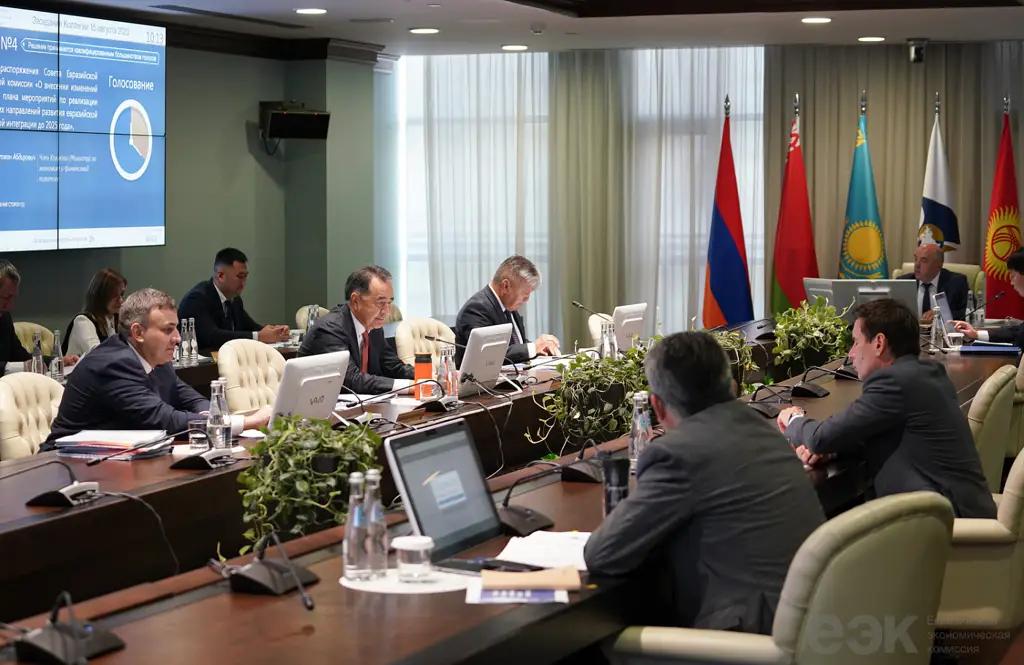 ЕЭК внесла международные стандарты топлива для стран ЕАЭС