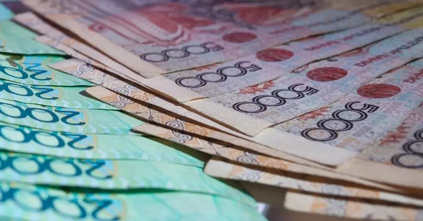 В Казахстане чиновники завысили стоимость услуг связи в 666 раз