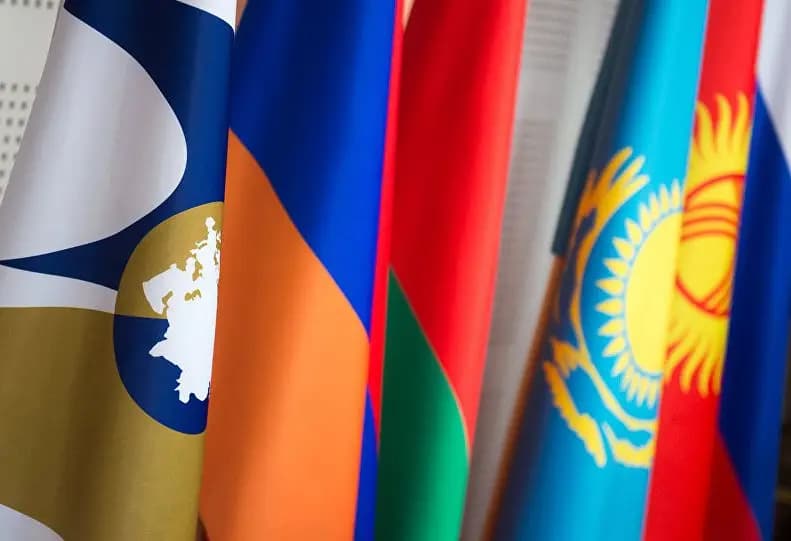 Торговля государств ЕАЭС с третьими странами достигла $450.4 млрд
