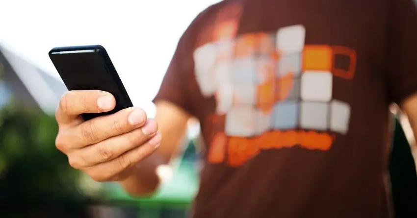 Российский банк намерен запустить свою сотовую сеть