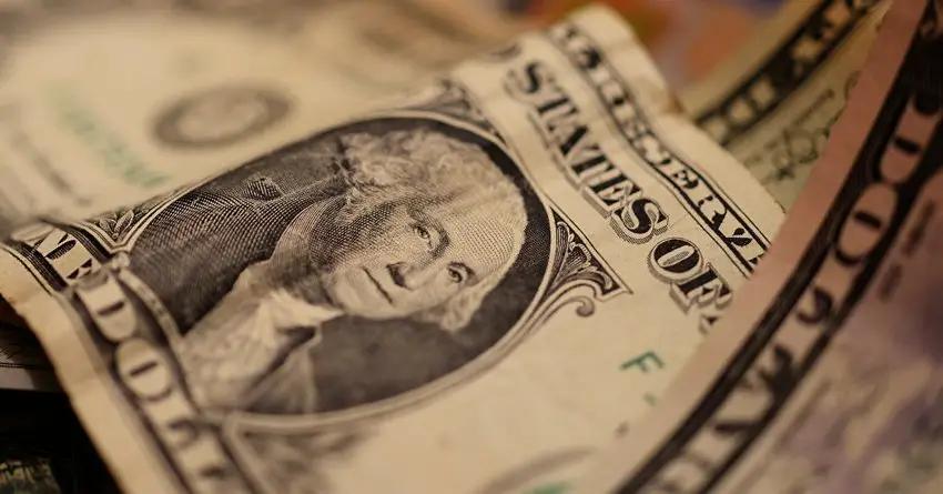 Нацбанк КР вышел на валютный рынок четвертый раз с начала июня