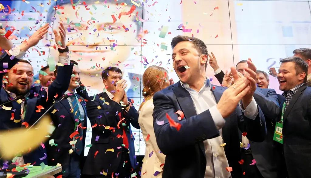 Президентом Украины стал Зеленский. Украинцы в КР отдали ему 71.15%