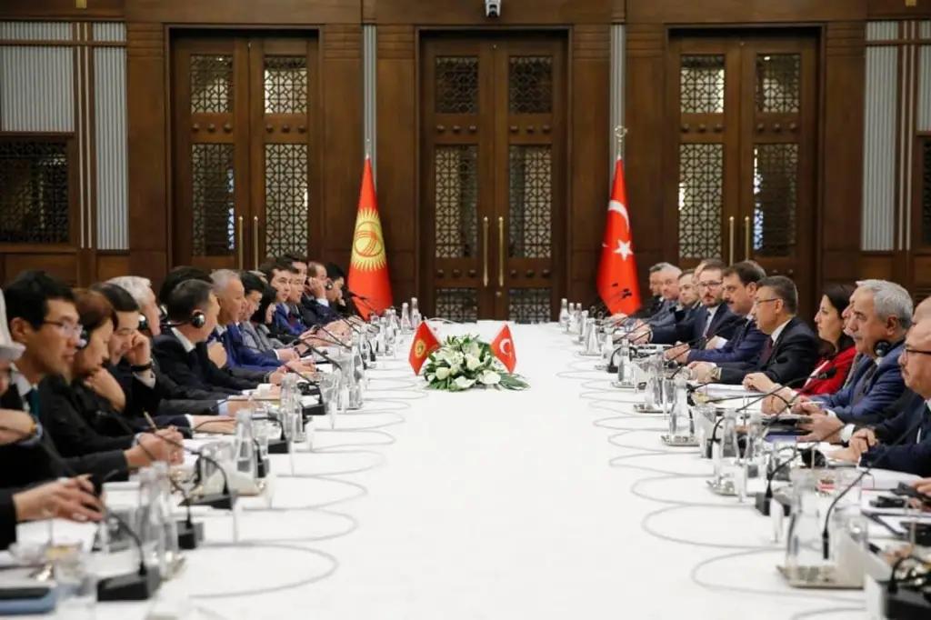 В Анкаре обсудили вопросы товарооборота и инвестиций