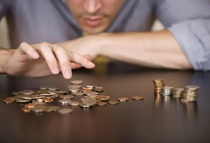 Предприятия Чуйской области задолжали зарплаты на 139.9 млн сомов