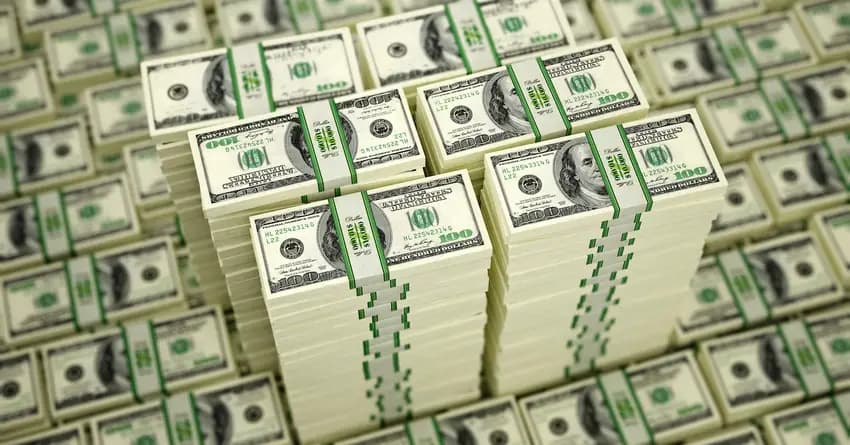 Объем денежных переводов в Кыргызстан за январь-апрель 2017 года составил $615 млн