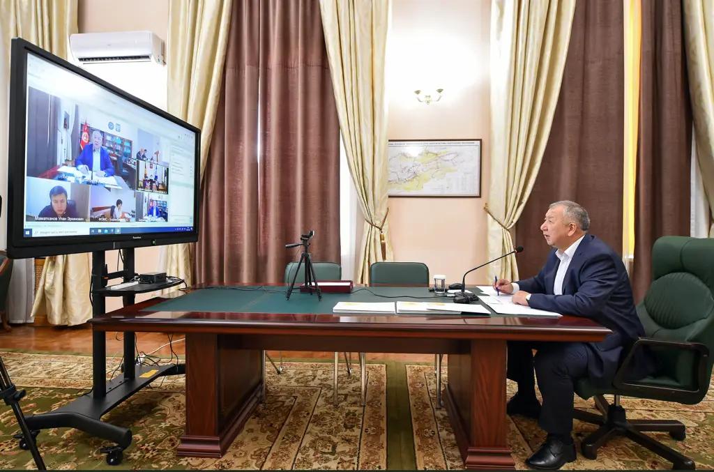 Фонду госматрезервов поручено сформировать запас лекарств на ближайшие месяцы