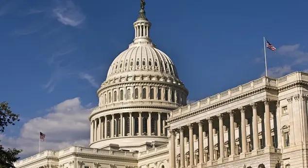 Сенат США согласовал пакет помощи на $2 трлн из-за коронавируса