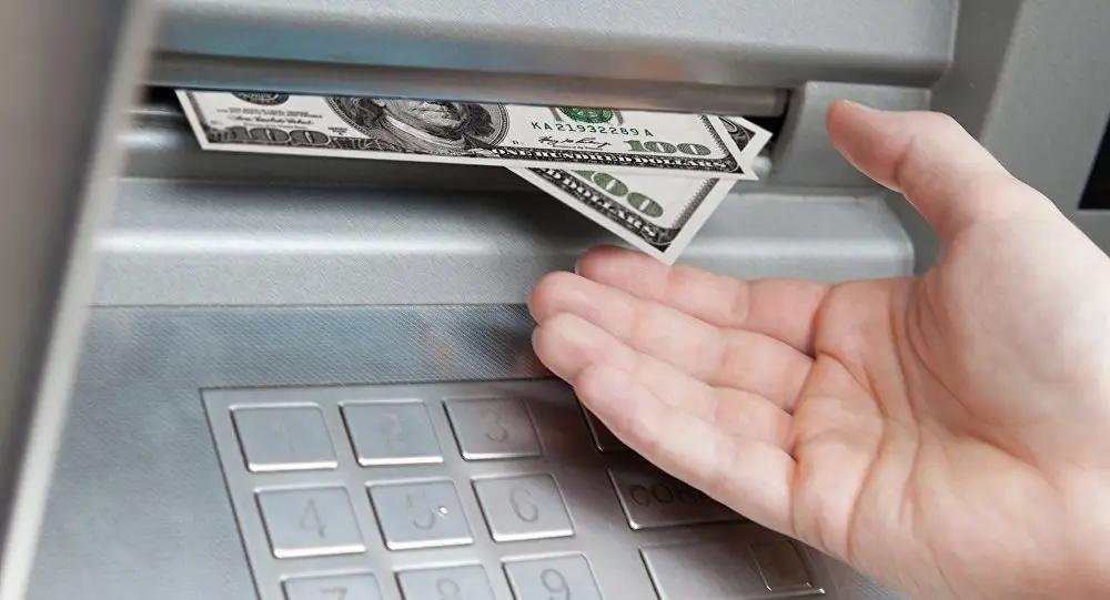 Demir Bank ввел лимиты по обналичиванию и взносу наличных