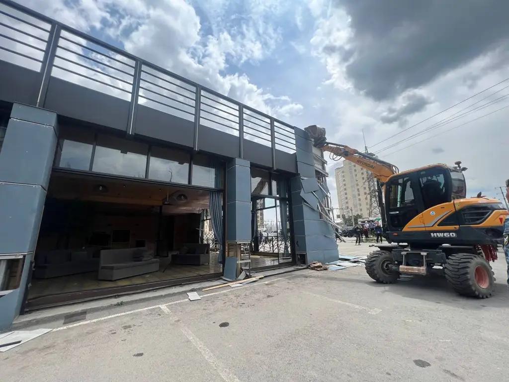 Вице-мэр возместит ущерб за снос кафе «Батуми»