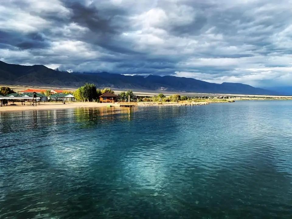 ГКНБ считает незаконной передачу в частные руки 8 га в отеле Royal Beach