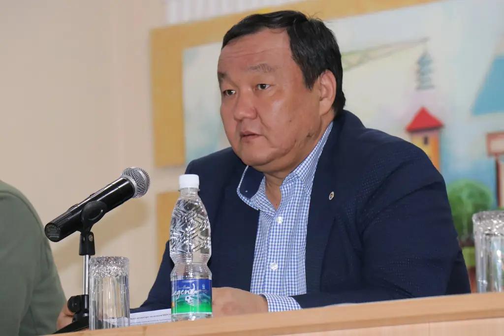 Глава Нацэнергохолдинга Айтмамат Назаров провел совещание в ОАО «Востокэлектро»