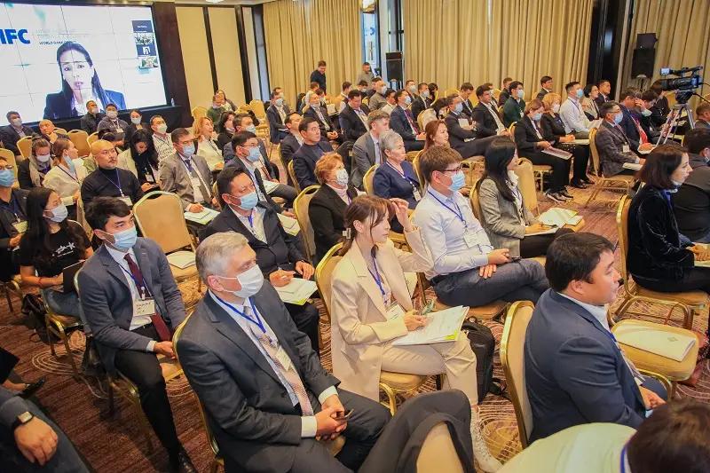 В Бишкеке обсудили развитие финансовых технологий в КР