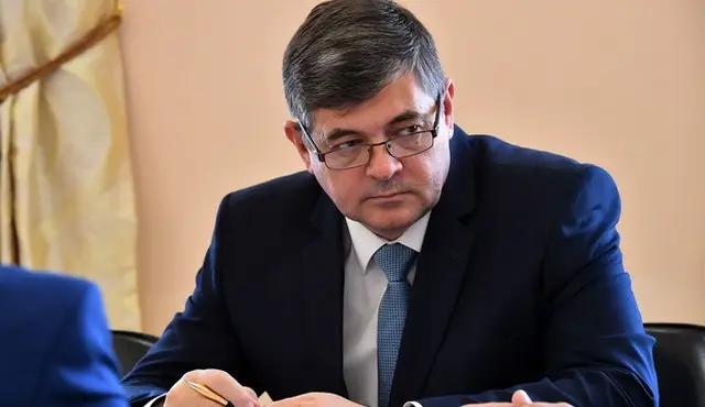 На саммите глав правительств стран ЕАЭС Кыргызстан представит Олег Панкратов