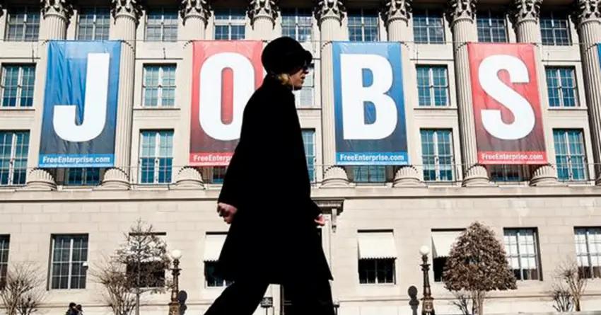 Биржи США закрылись преимущественно в плюсе на ожидании данных по рынку труда