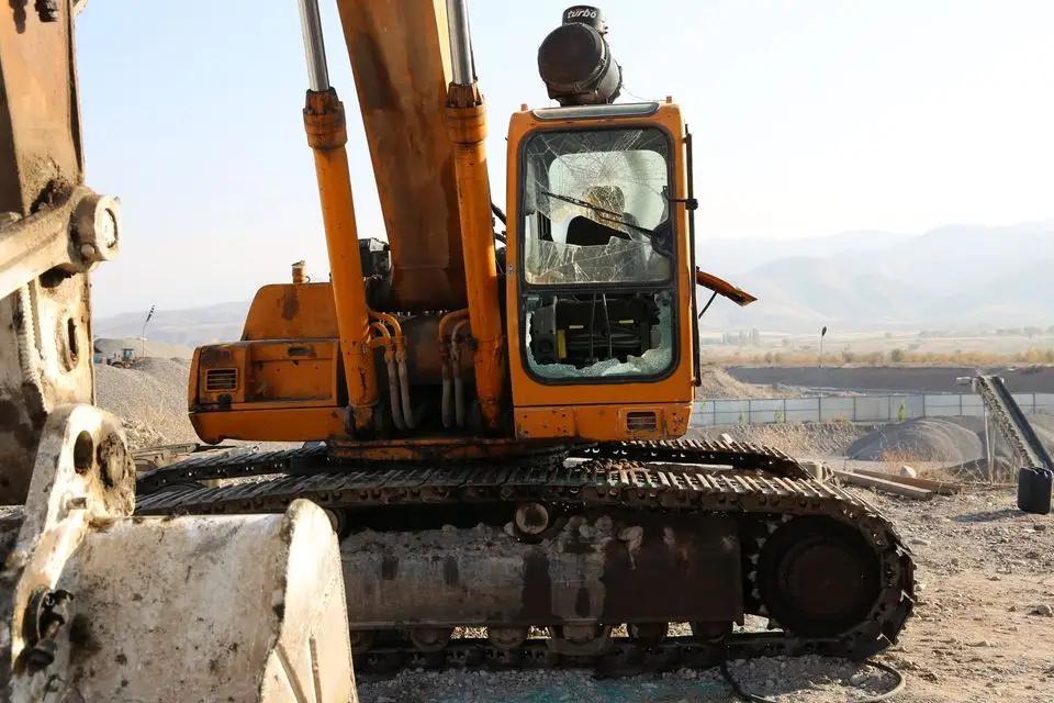 Причина остановки горнорудных предприятий КР — конфликты с местным населением