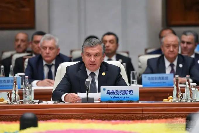 Шавкат Мирзиеев обозначил важность строительства совместной железной дороги