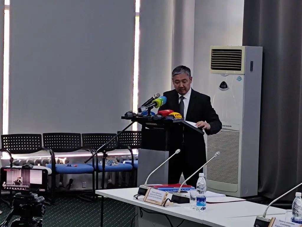 Доходы консолидированного бюджета в первом полугодии достигли 190 млрд сомов