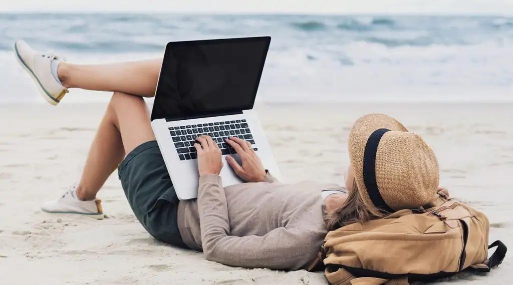 В Кыргызстане узаконили удаленную работу