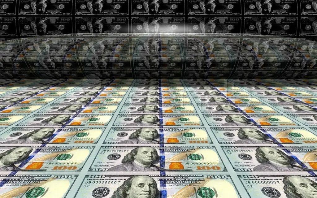 В 2024 году заказ на печать долларов вырос