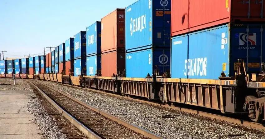 Новые транспортные коридоры ЕАЭС вдвое сократят время доставки грузов из Азии в Европу