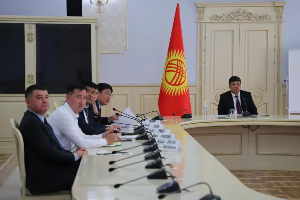 Торобаев провел совещание по ускорению газификации населенных пунктов