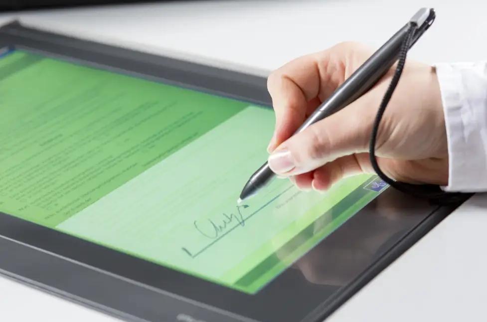 В Кыргызстане цифровые документы признаны юридически значимыми