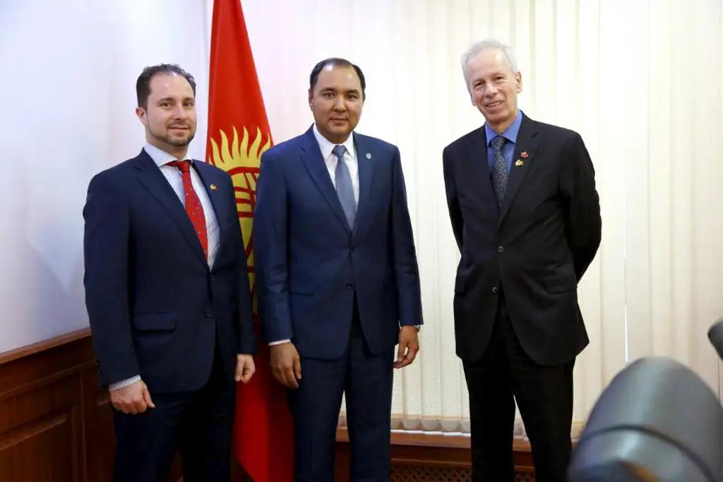 КР и Канада обсудили сотрудничество в экономике и инвестициях