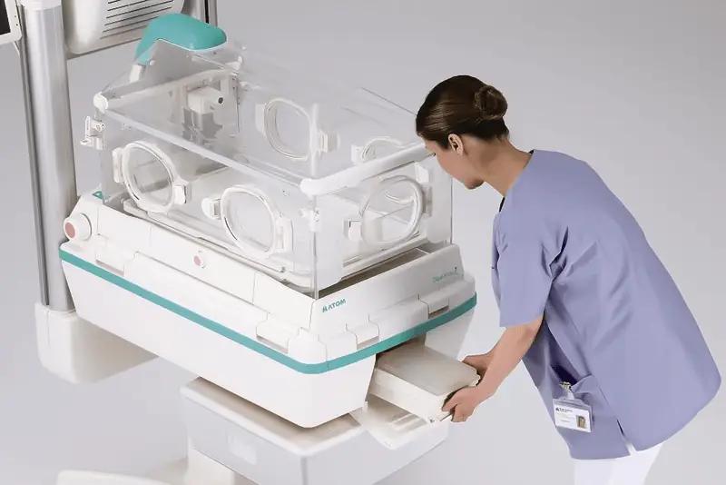 Роддому Бишкека купят боксы для новорожденных на 19.5 млн сомов