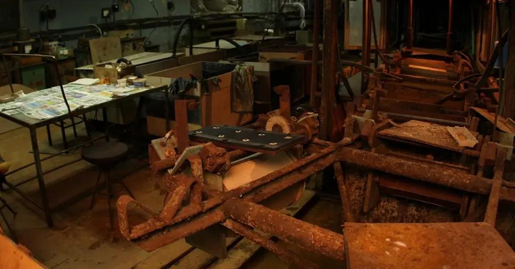 За год количество рабочих мест в КР сократилось на 8,5 тысячи