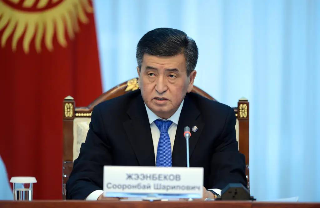 Сооронбай Жээнбеков предложил усилить работу по поддержке экономик стран ЕАЭС
